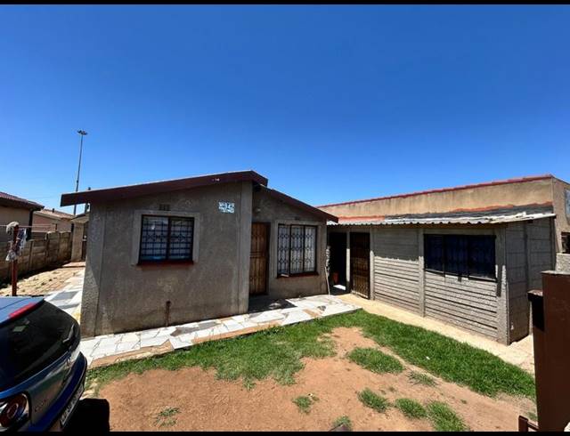 7 BEDROOM HOUSE FOR SALE IN SPRINGS CENTRAL
